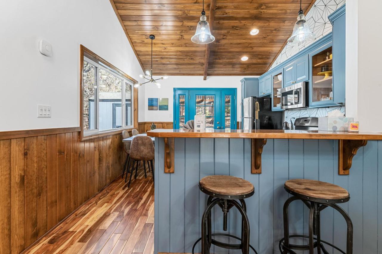 Yellow Pine Lodge - Charming Cottage Style Cabin With Peak-A-Boo Lake And Mountain Views Big Bear Lake Dış mekan fotoğraf